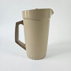 Vintage Tupperware Tan Juice Pitcher With Push Button Lid 800-5 Made In Canada